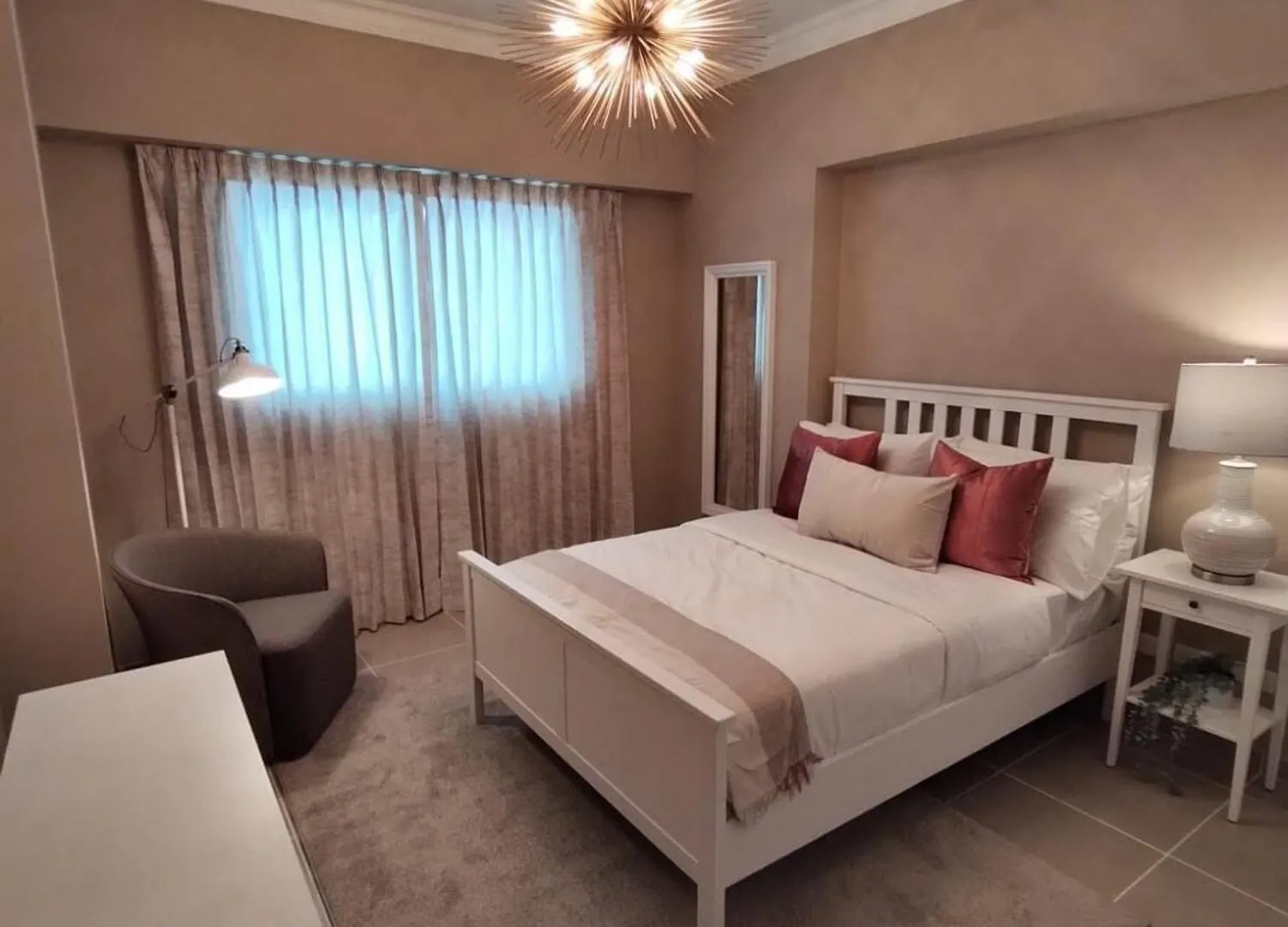Full Apartment Muy Cerca del Malecón, 3 Habitaciones espaciosas con A/C, Wifi, Netflix Santo Domingo