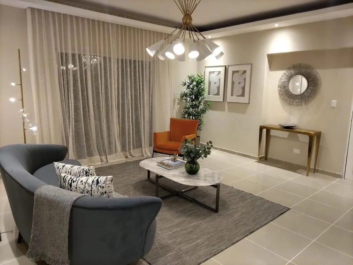 Full Apartment Muy Cerca del Malecón, 3 Habitaciones espaciosas con A/C, Wifi, Netflix Santo Domingo