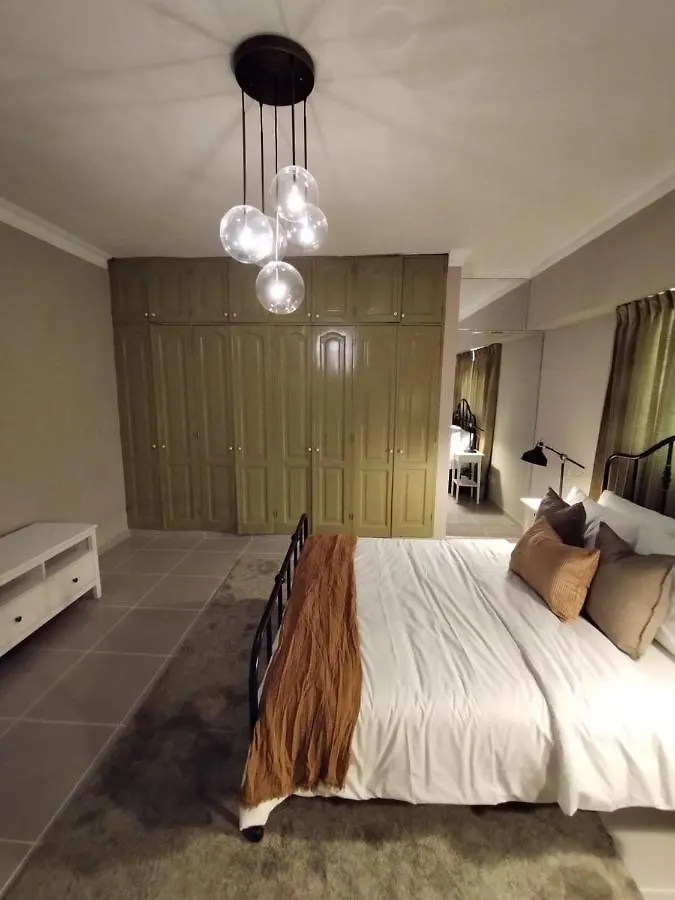 Full Apartment Muy Cerca del Malecón, 3 Habitaciones espaciosas con A/C, Wifi, Netflix Santo Domingo