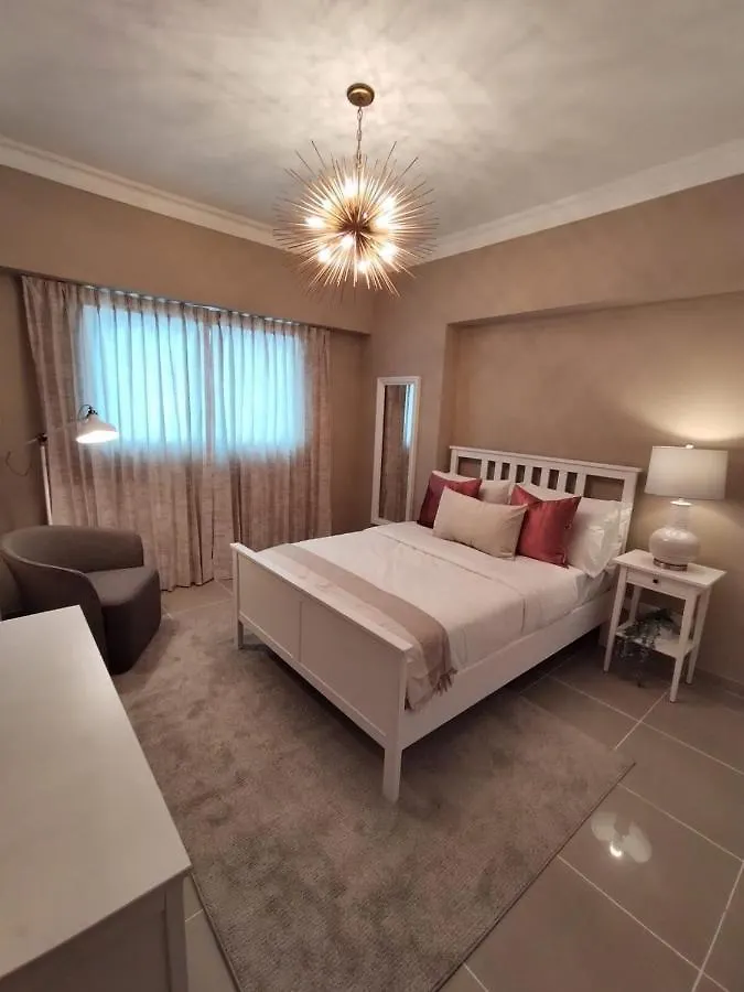 Full Apartment Muy Cerca del Malecón, 3 Habitaciones espaciosas con A/C, Wifi, Netflix Santo Domingo