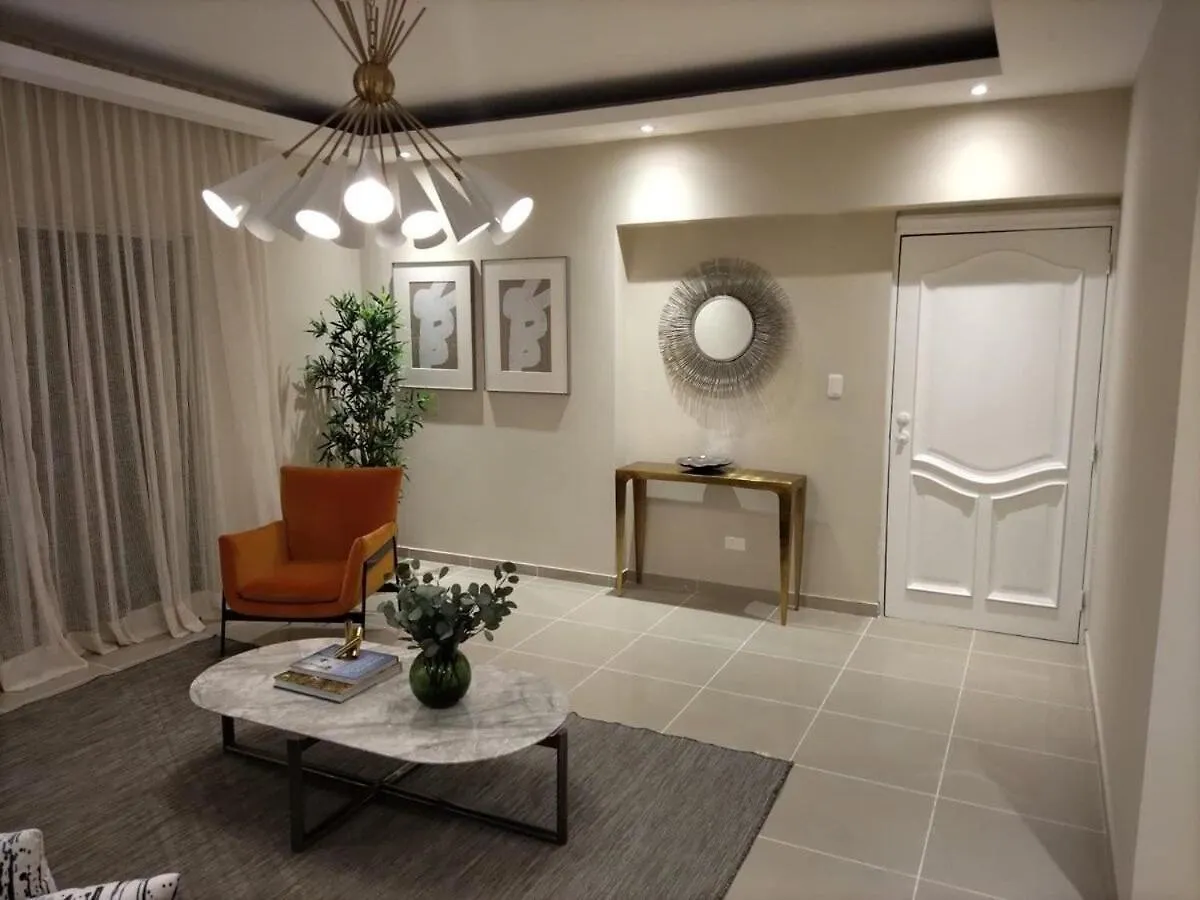 Full Apartment Muy Cerca del Malecón, 3 Habitaciones espaciosas con A/C, Wifi, Netflix Santo Domingo